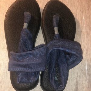 Blue Sanuk Yoga Sandals